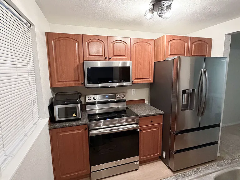15433 Country Club Dr #E202 — Photo 5