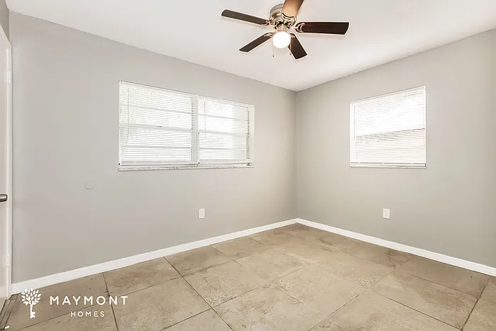 58 Marshall Ln — Photo 9