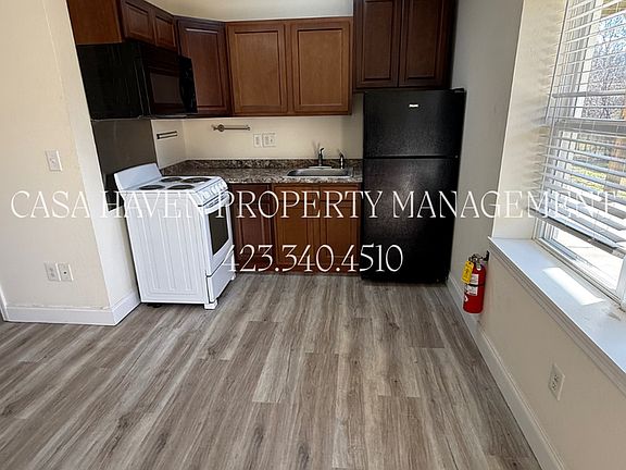 3rd image of 122 Leach Dr APT 105