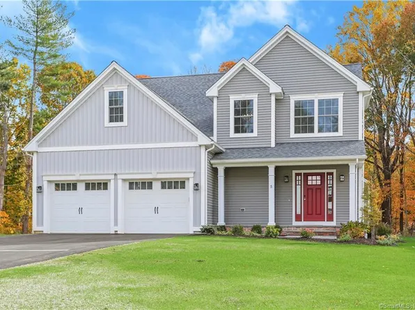 2 Moorefield Farms Road, Trumbull, CT 06611