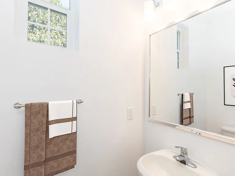 San Junipero Townhomes — Photo 38