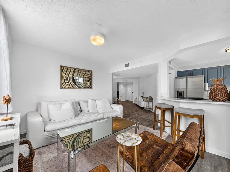 520 SE 5th Ave #2211 — Photo 6