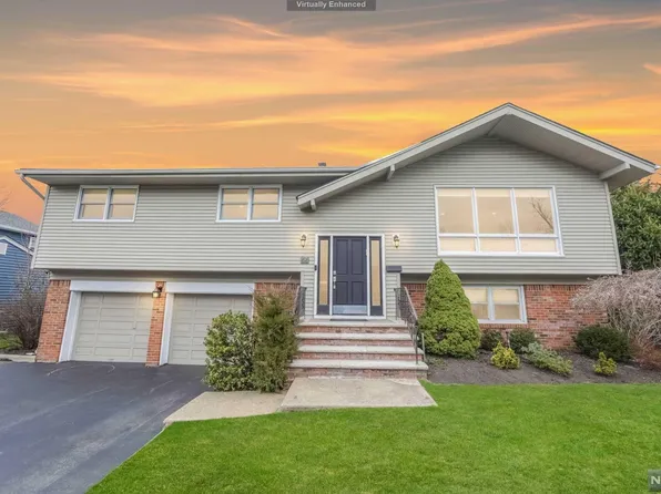 44 Ruckner Rd, Westwood, NJ 07675