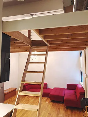 Rented by Manhattan Management LLC | media 33