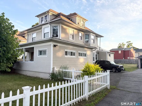 15 Edlie Avenue, Norwalk, CT 06855
