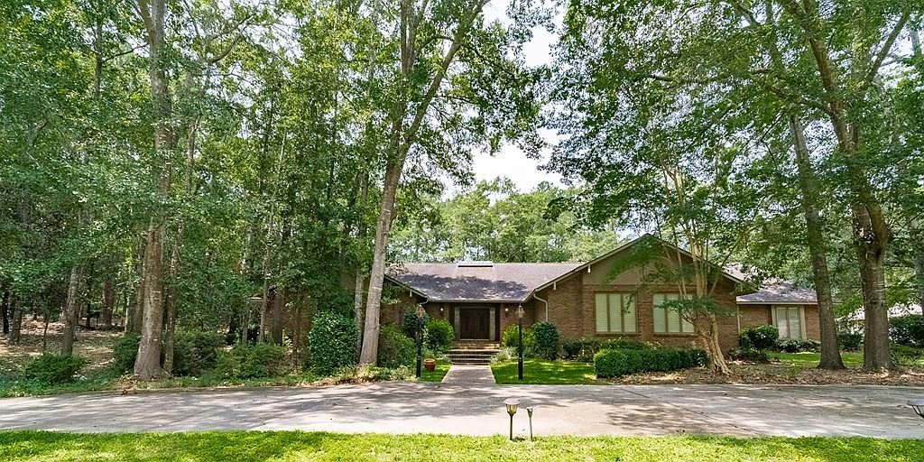 8 Foxchase Dr, Dothan, AL 36305 Zillow