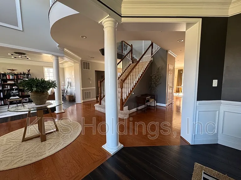159 Sanford Ferry Ct — Photo 16
