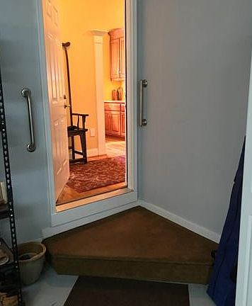 2nd image of 2825 Aylesford Dr