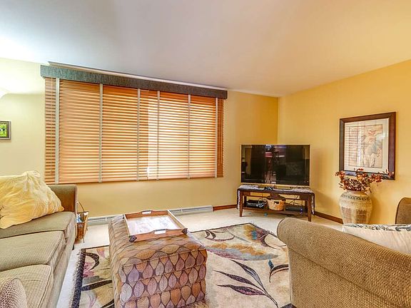 4th image of 430 Canterbury Dr