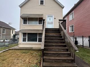 8640 S Kingston Ave, Chicago, IL 60617