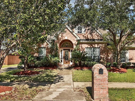 2nd image of 12534 Rosewood Way Ln