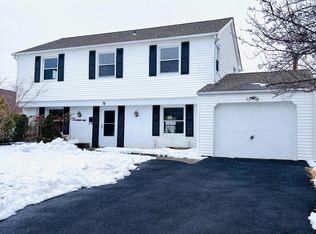 38 Patriot Ln, Willingboro, NJ 08046