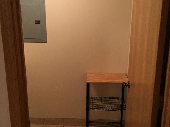 4th image of 1622 Washington St APT 2