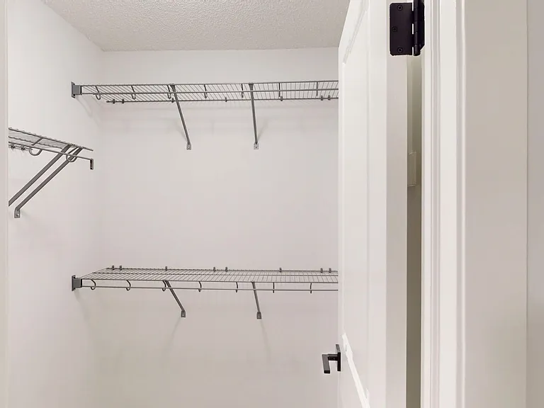 63 McLaughlin Dr — Photo 12