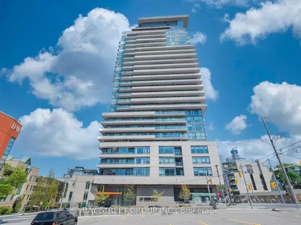 181 Bedford Rd #905, Toronto, ON M5R 0C2