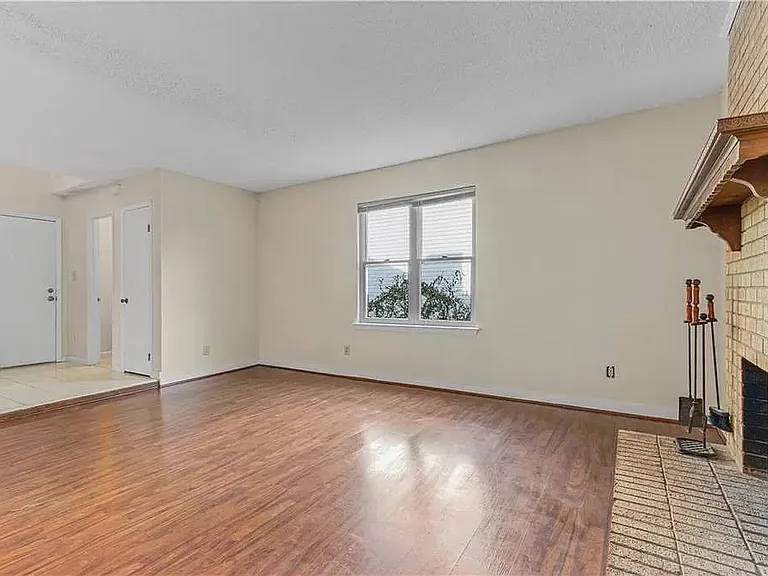 1676 Dylan Dr — Photo 4