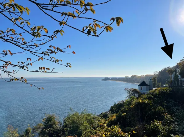 80 Bayside Dr #A, Atlantic Highlands, NJ 07716