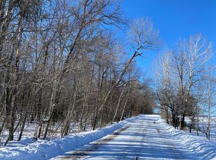 W10499 Leskovec Ln, Crivitz, WI 54114