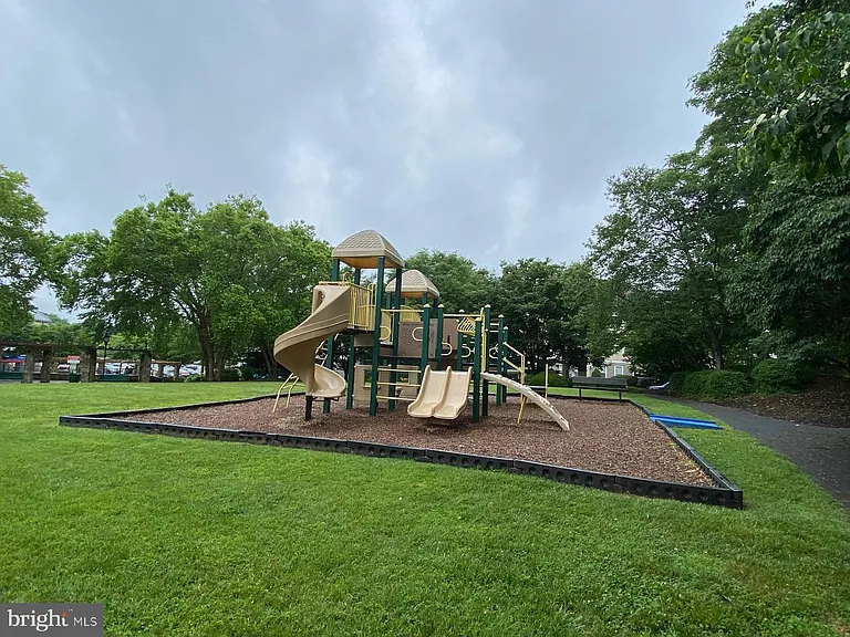 13109 Millhaven Pl #5-K — Photo 31