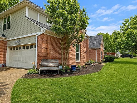 2nd image of 660 Weston Dr