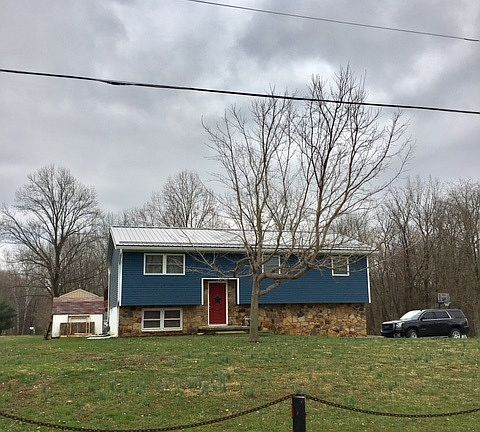 3rd image of 3762 N Woodview Hills Dr