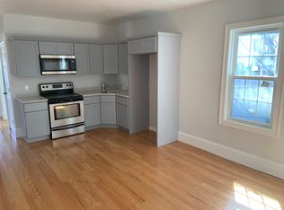 27 Gayland St FLOOR 3, Dorchester, MA 02125