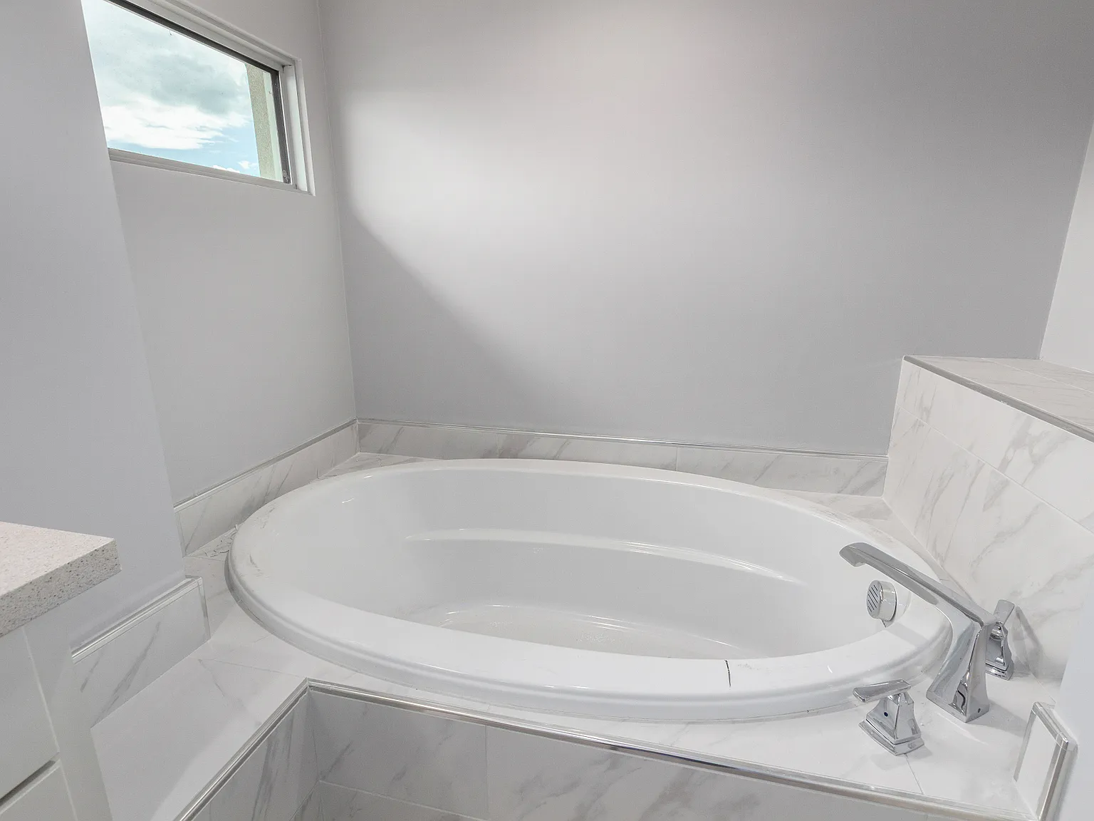 3 bed, 2278 sqft, $4,850 — Photo 3