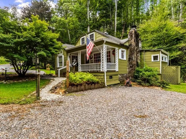 92 Silas Branch Rd, Burnsville, NC 28714