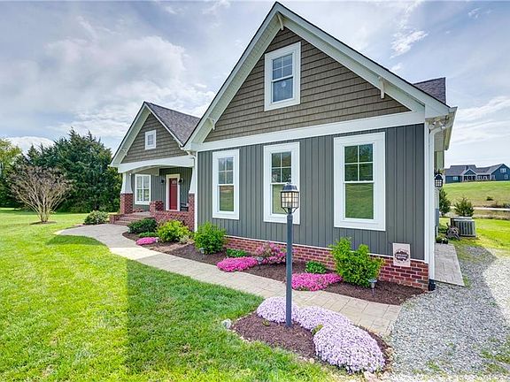 4th image of 11120 Carriage House Ln