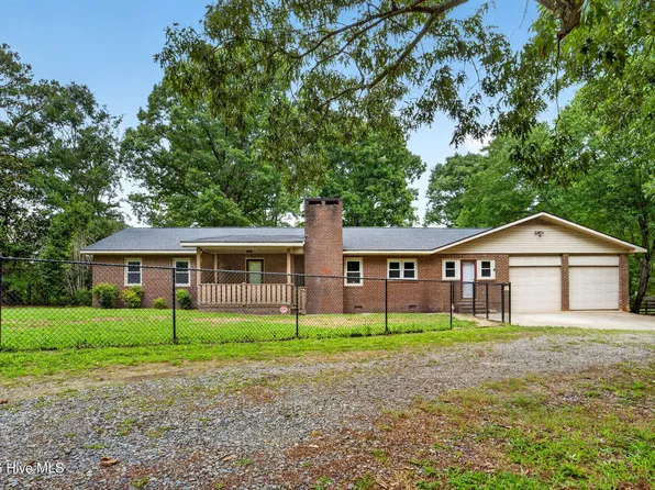 1400 Clyde Underwood Road, Siler City, NC 27344