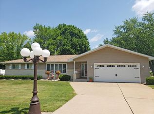 1905 S Palmetto Ave, Marshfield, WI 54449