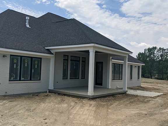5th image of 8050 Big Oak Cir
