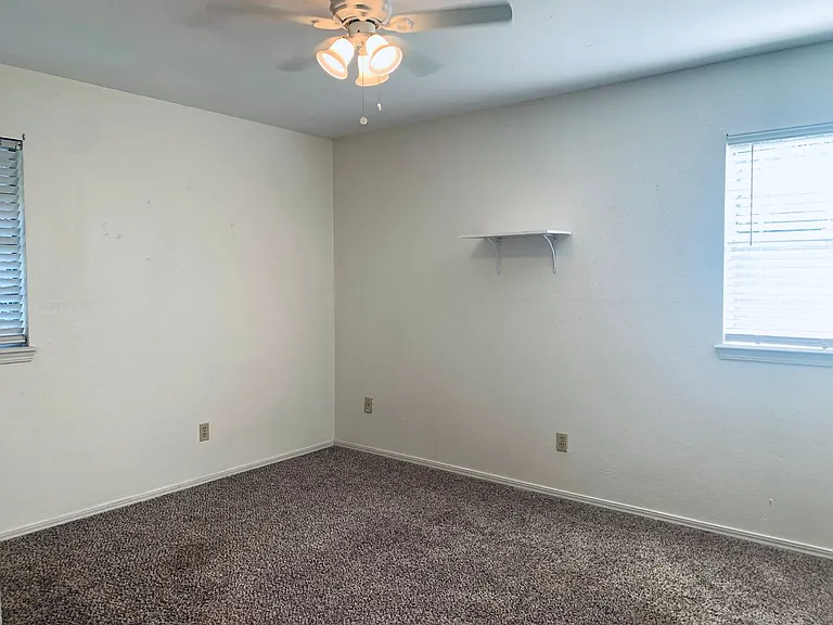 14301 Scott St — Photo 14