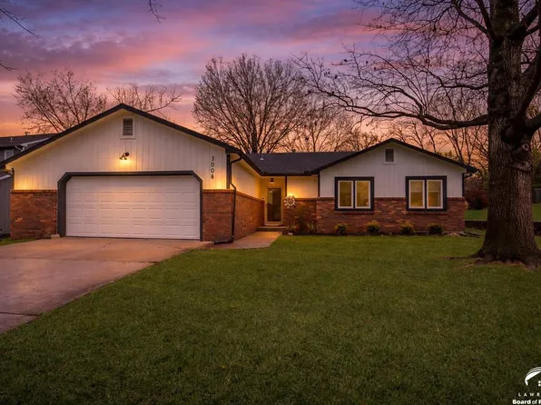 3008 W 28th St, Lawrence, KS 66047
