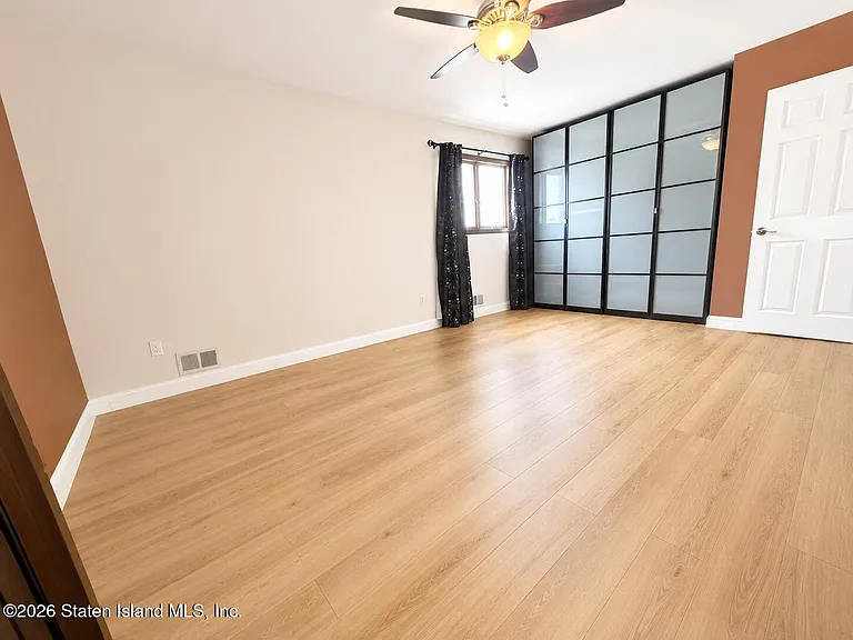 483 Barlow Ave — Photo 10