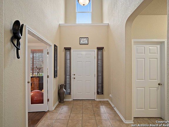 3rd image of 17102 Darien Wing