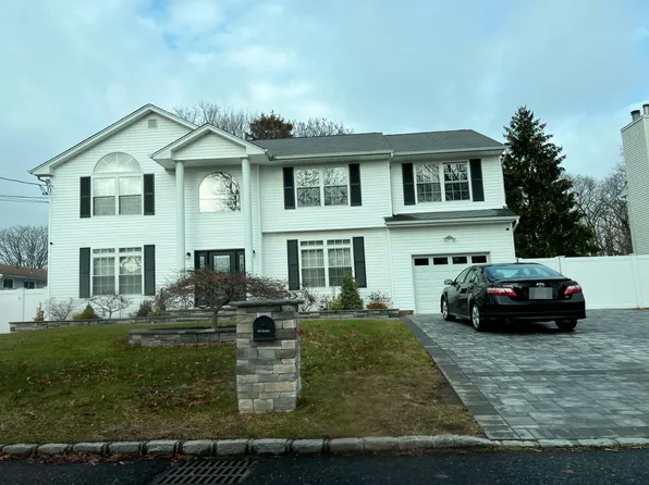 219 Suburban Ave, Deer Park, NY 11729