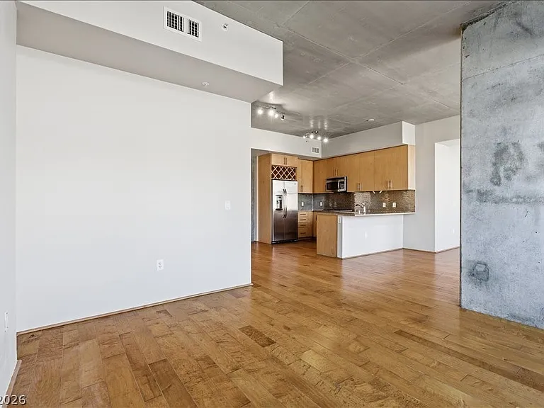 353 E Bonneville Ave #295 — Photo 6