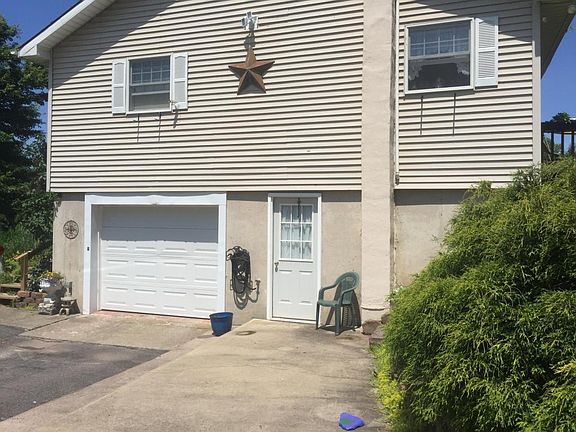 4th image of 62 Dixon Ln
