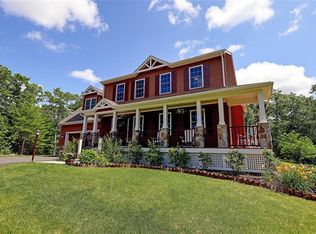 14 Stone Gate Dr, Coventry, RI 02816