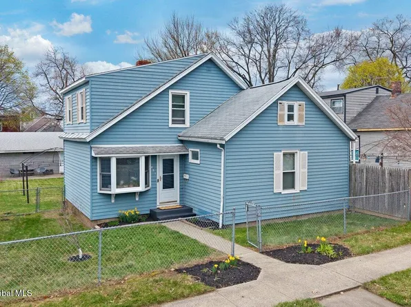 481 7th Avenue, Troy, NY 12182