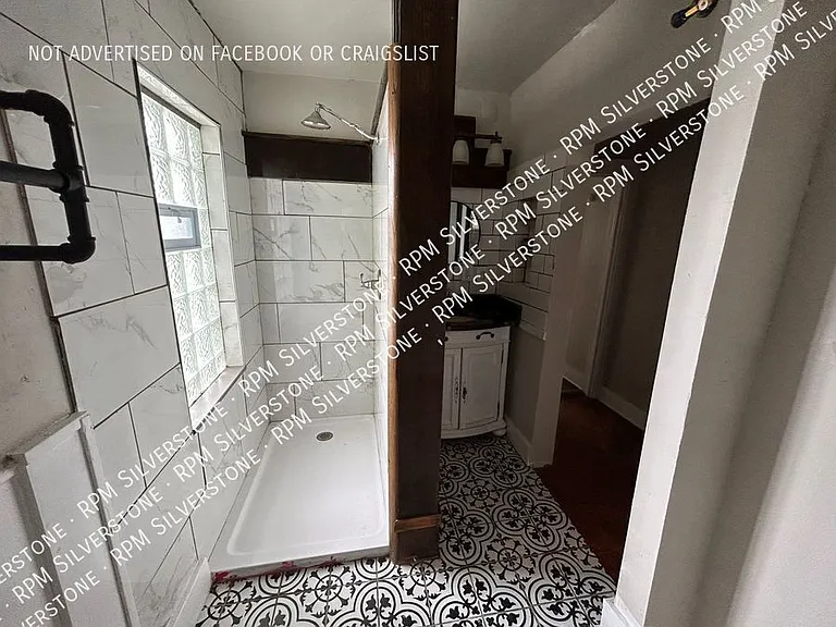 52 W Bernhard Ave — Photo 12