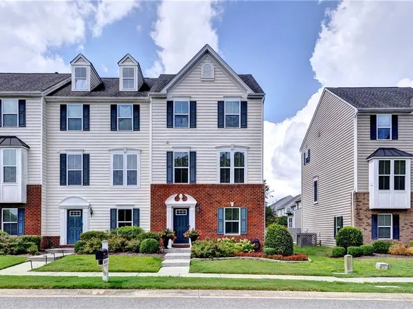 8429 Taverns Ln, Toano, VA 23168