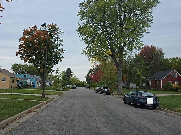 4th image of 2084 Ames Ave