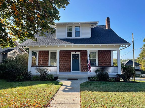 3rd image of 323 Yeardley Ave