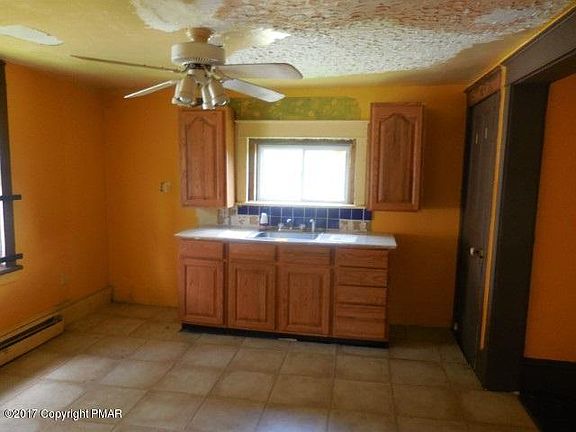 4th image of 629 Cypress St