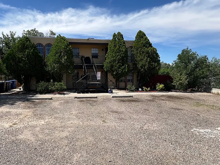 12200 Candelaria Rd NE #D — Photo 6