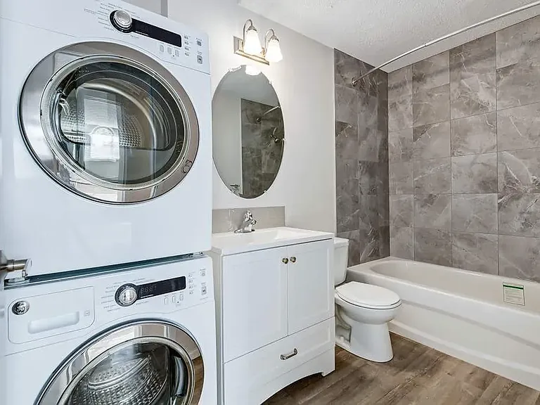 401 Grier Ave NE #25 — Photo 3