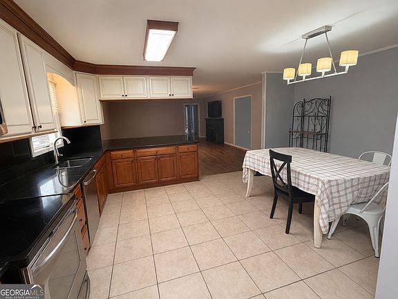 2nd image of 1503 Acton Dr