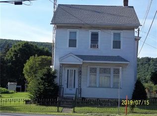 3990 Mountain View Dr, Danielsville, PA 18038